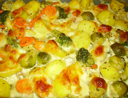 Kartoffelauflauf mit Rosenkohl, Blumenkohl und Brokkoli