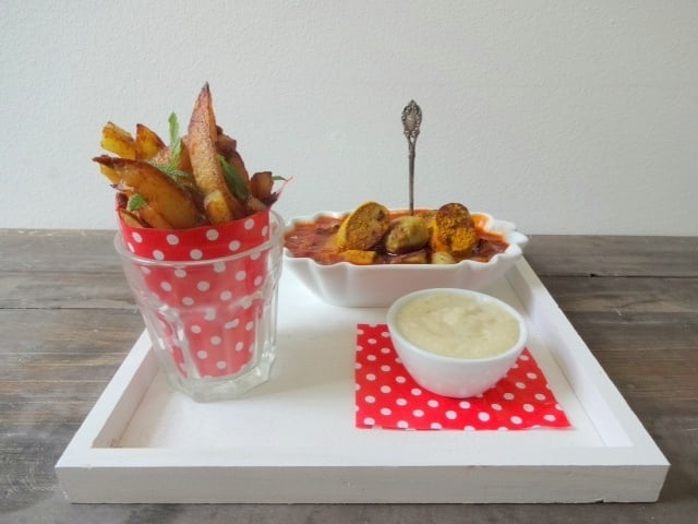 Currywurst Mit Salbei Pommes Limetten Mayo Feel Veggie De