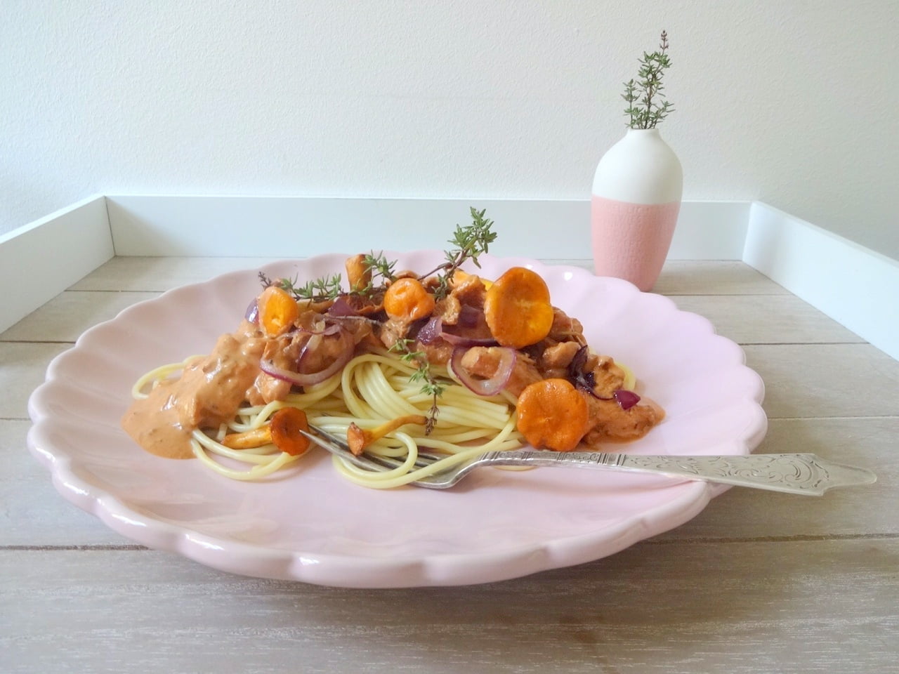Spaghetti mit Pfifferlingen in Tomaten-Rahm