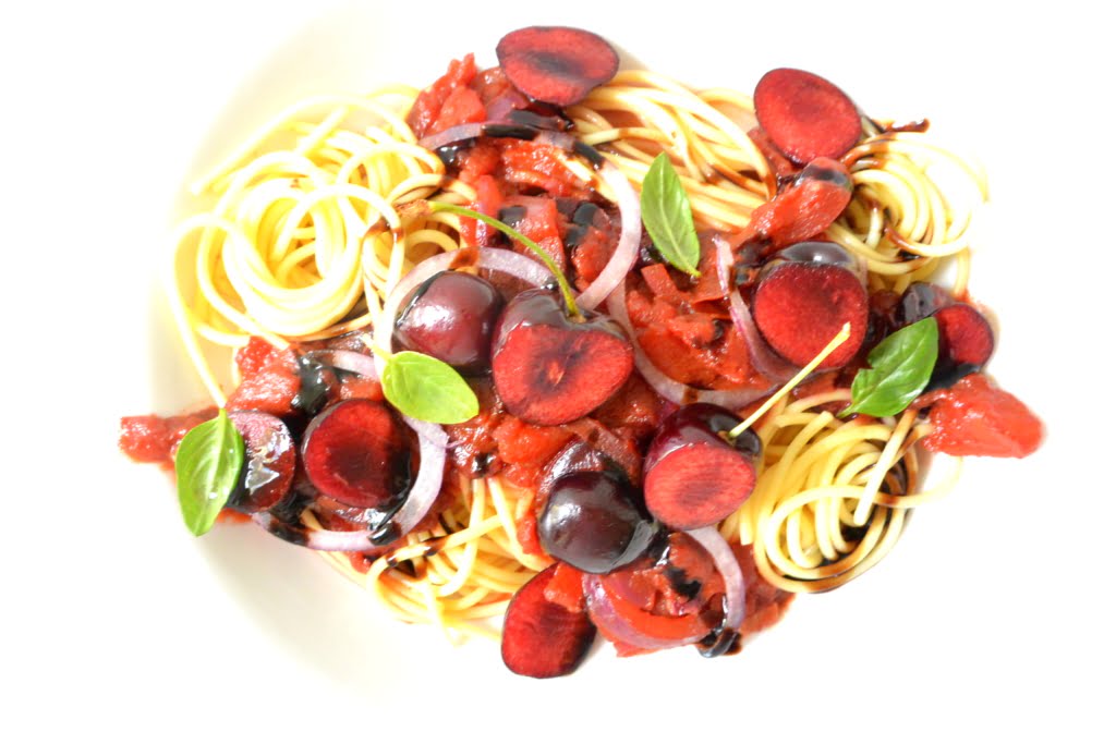 Vegane Spaghetti Mit Scharfer Kirsch Salsa Feel Veggie De